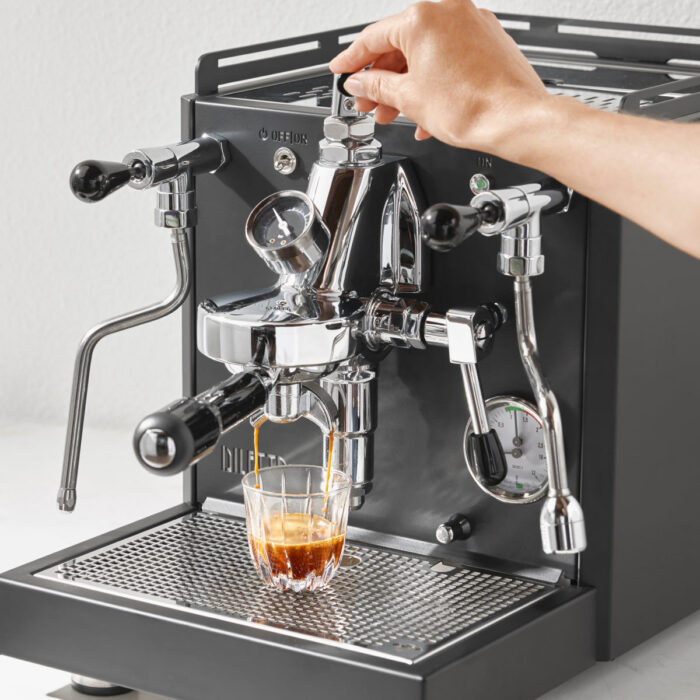 Diletta Alto Espresso Machine With Flow Control - Image 2